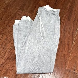Lululemon cuffed joggers
